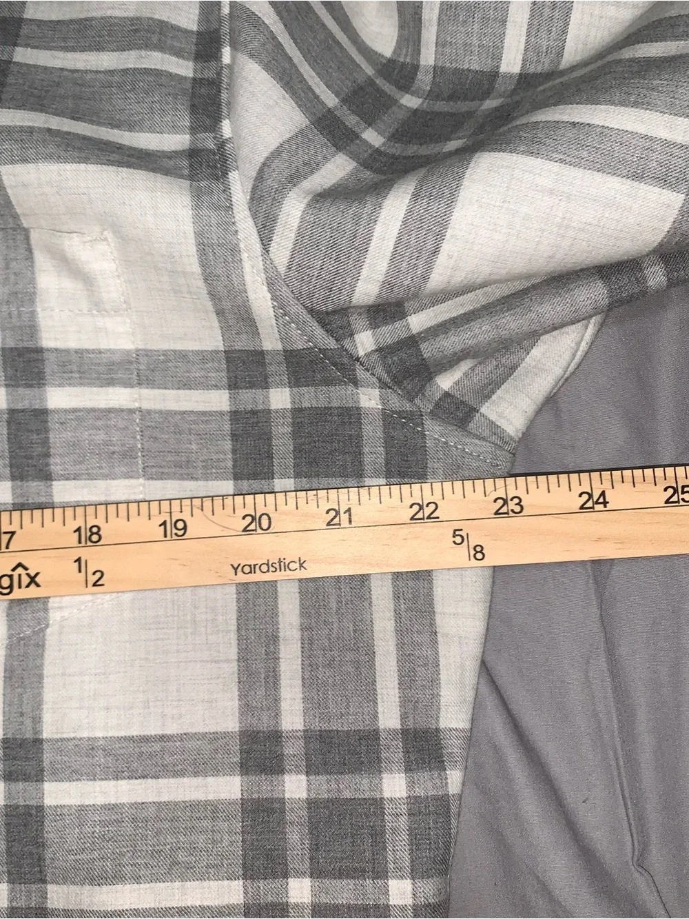 Vuori White and Gray Ranger Plaid Button-Down XL